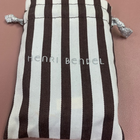 Henri Bendel wristlet with dust bag - LNC - Picture 7 of 7